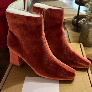 Journee Collection Ankle Boots in the color Rust